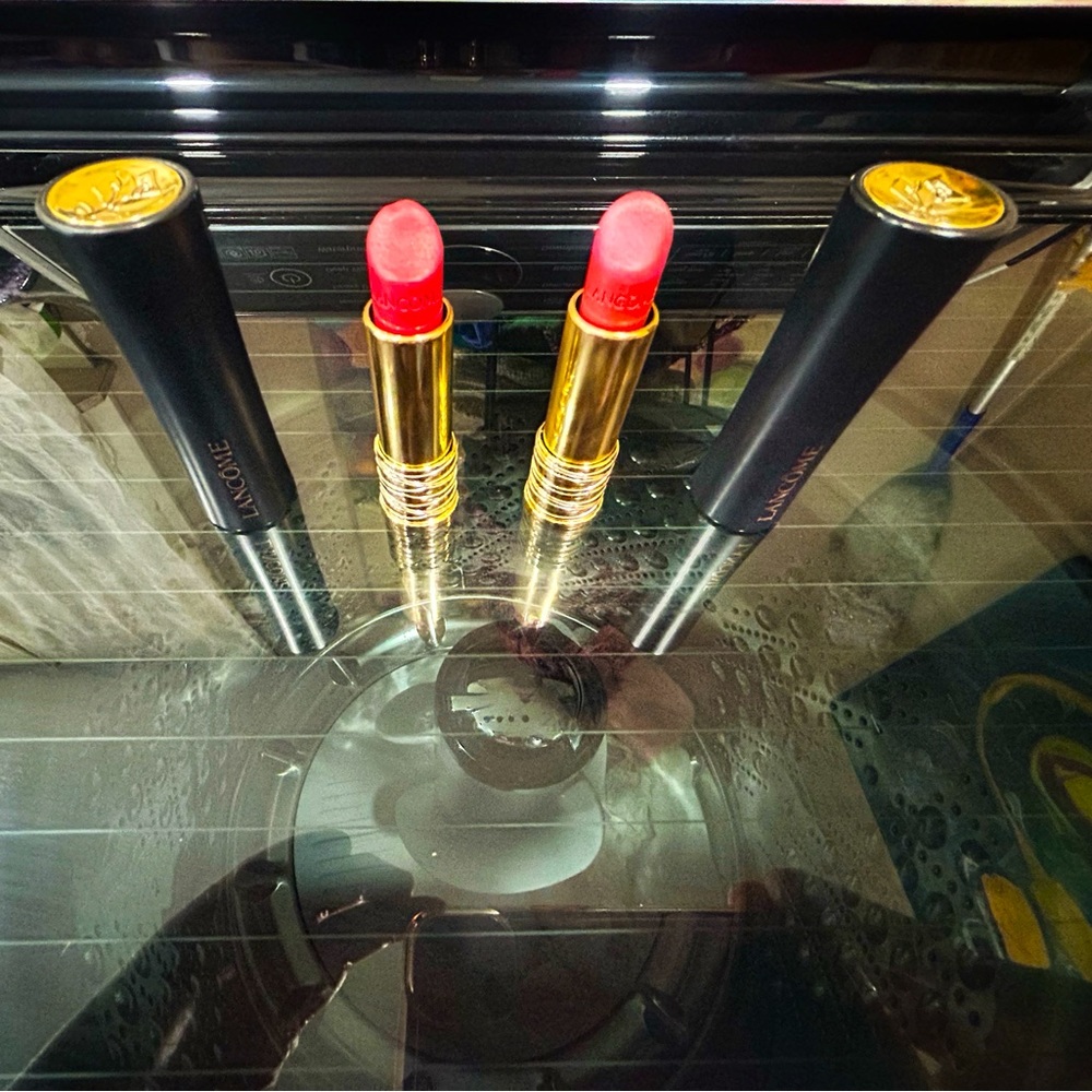 2 Lancôme Lipsticks in shades Call Me Sienna and Coquette.